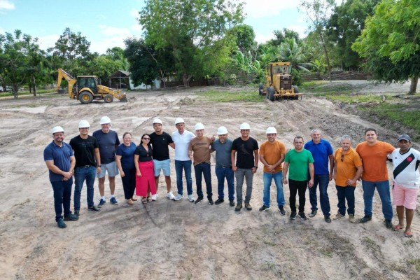  Prefeitura de Matões melhora infraestrutura no povoado Marajá recapeando ruas e construindo ginásio poliesportivo 