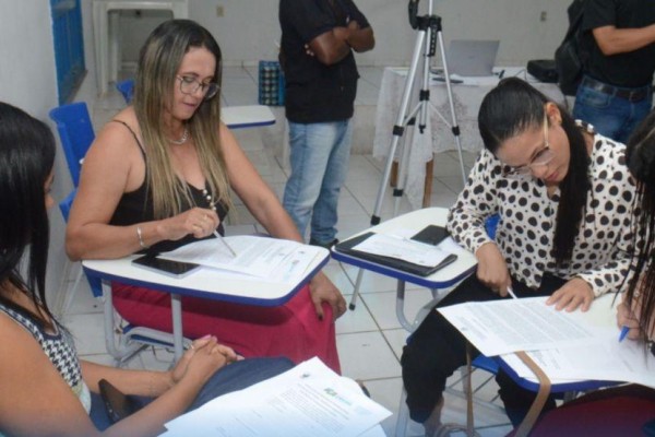  Profissionais da Proteção e Atendimento Integral à Família participam de capacitação