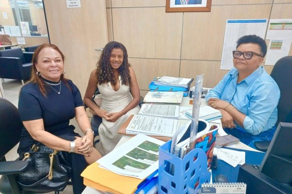  Prefeita de São João do Sóter busca melhorias para a MA-127 em reunião em São Luís 