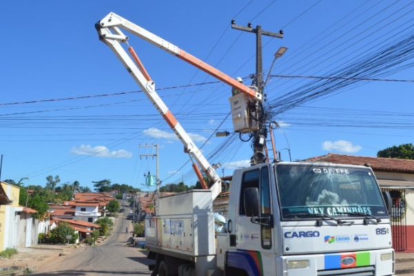  Implantação de Iluminação de LED avança na cidade e chega ao bairro Tamarineiro