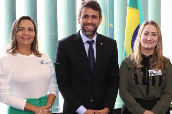  Prefeita Suane Dias e deputado federal Pedro Lucas, se reúnem e discutem demandas para  Gonçalves Dias 