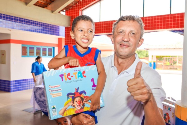  Prefeito Nonatinho inicia a semana com o pé direito e realiza ações em escolas de Matões