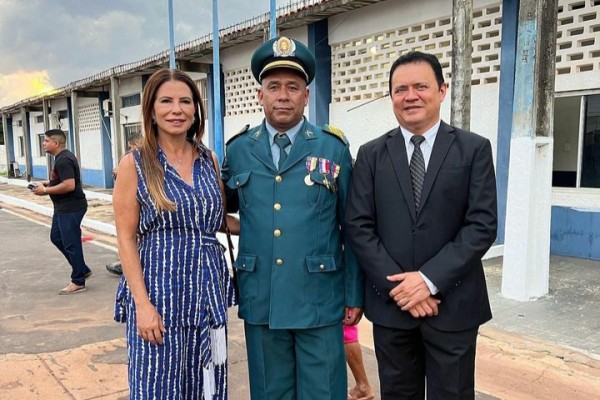  Deputada estadual Abigail Cunha participa de solenidade de promoção de policiais do 5° BPM, em Barra do Corda