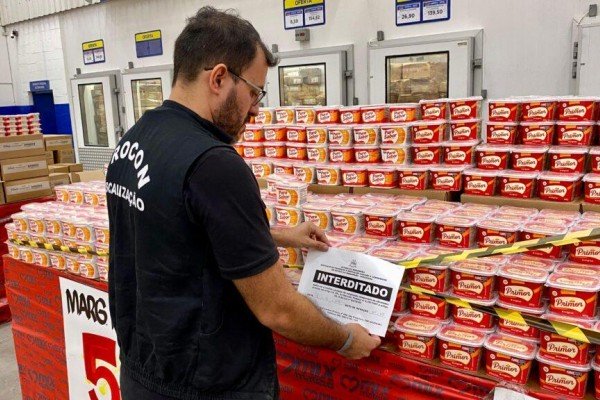  Durante rota de fiscalização pelo Maranhão, PROCON/MA interdita setores do Mix Mateus em Caxias