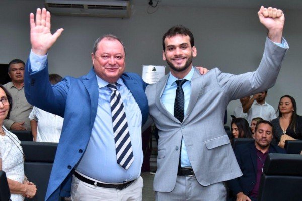  Diplomação de Gentil Neto, Eugênio Coutinho e vereadores em Caxias: Um momento de conquista e compromisso com o futuro da cidade