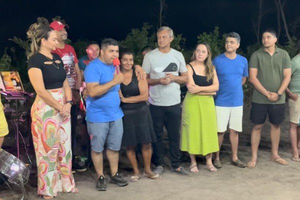  Vereador Hagamenon Maceda realiza festa da vitória ao lado de Nonatinho no povoado Marinheiro, em Matões 